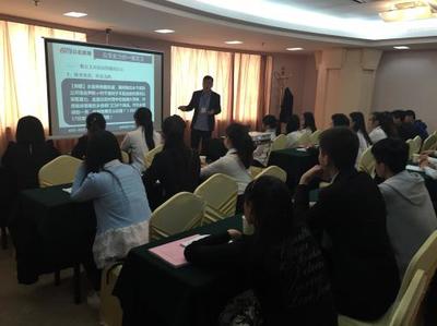 濟(jì)南公名教育咨詢 以寬敞教室為基石，打造專業(yè)教育咨詢服務(wù)環(huán)境